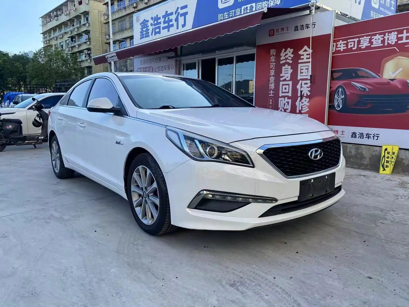 صورة 2 - Hyundai Sonata