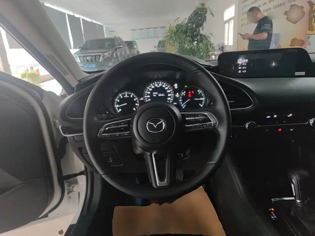 Mazda Mazda 3 2025 2023 2.0L Auto Zhixuan