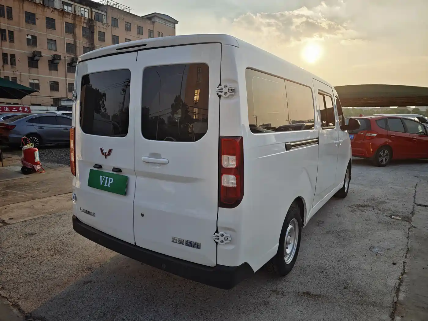 Wuling Motors Wuling Yangguang 2024 2024 300KM Comfort Bus Version 75kW