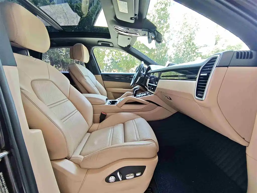 Porsche Cayenne 2018 Cayenne 3.0T фото 9