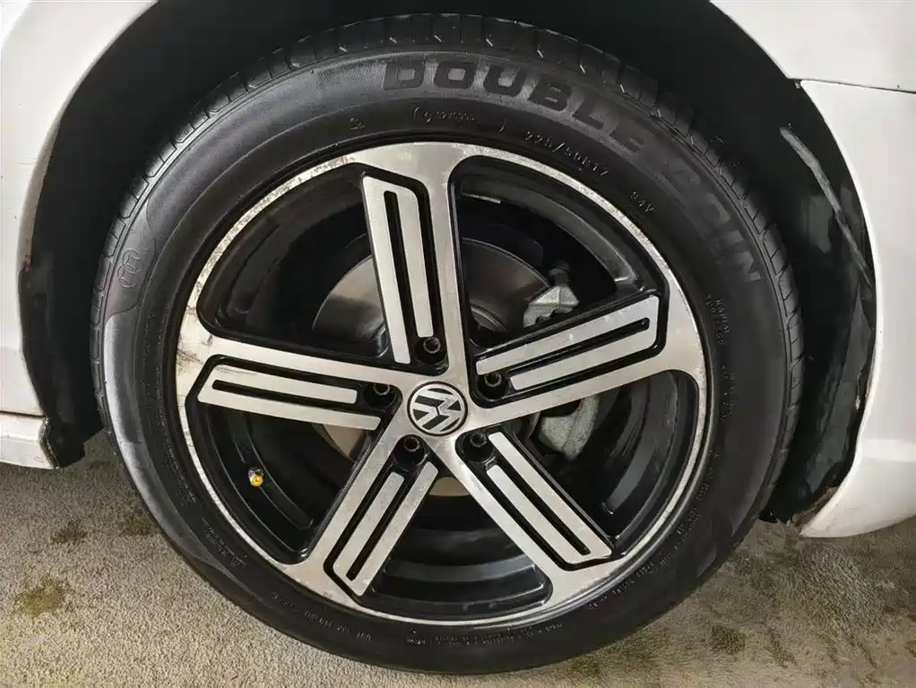 Volkswagen Lamando 2015 280TSI DSG Comfort фото 13