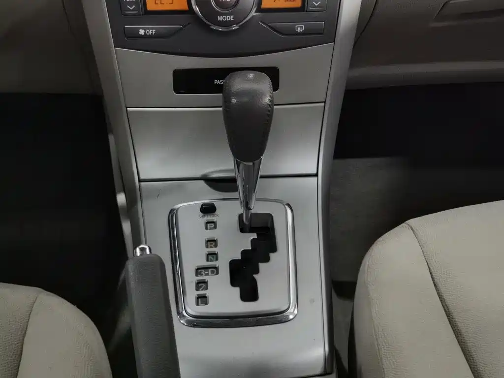Photo 13 - Toyota Corolla