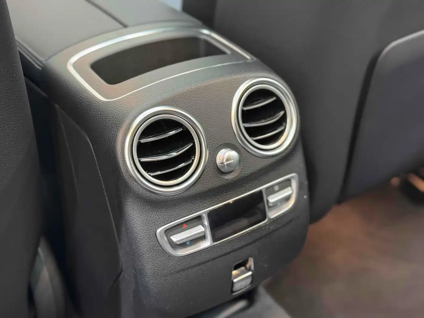 Mercedes-Benz GLC 2020 GLC 300 L 4MATIC Luxury фото 15