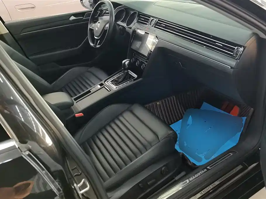 Volkswagen Magotan 2019 330TSI DSG Leading China V фото 8