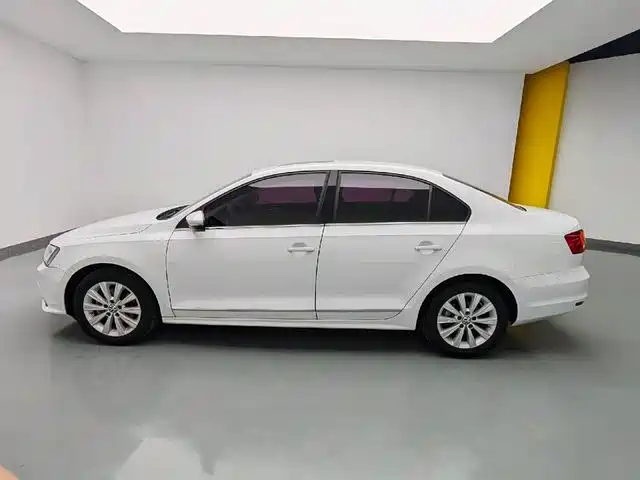 Volkswagen Sagitar 2015 230TSI Automatic Comfort фото 19