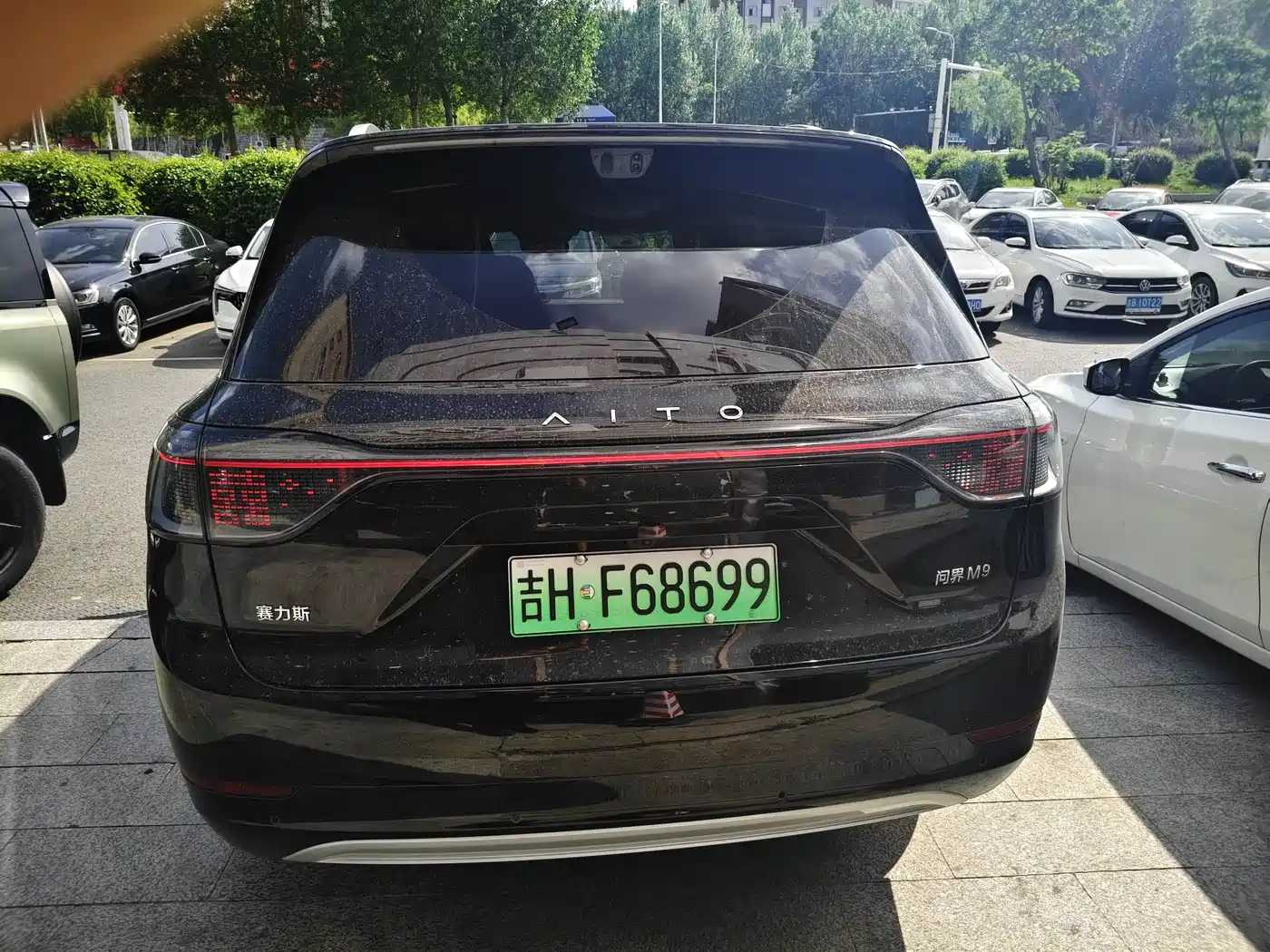 AITO Wenjie AITO M9 2025 Extended Range Ultra 52kWh 6-Seater фото 11