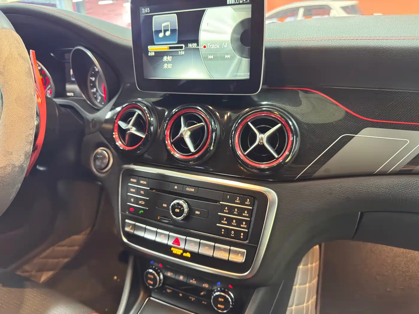 Mercedes-Benz CLA AMG 2017 Facelift AMG CLA 45 4MATIC фото 22