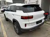Фото 15 - Geely ICON