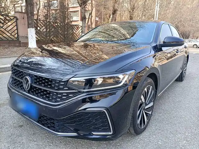 Volkswagen Passat 330TSI, Звёздный Элит