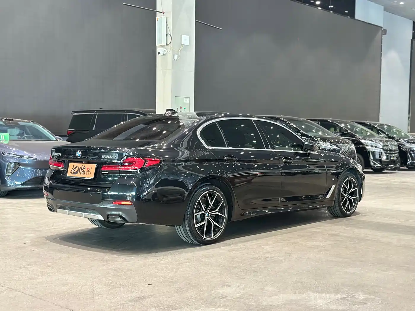 BMW 5 Series 2022 Model Third Facelift 530Li Premium M Sport Package фото 14
