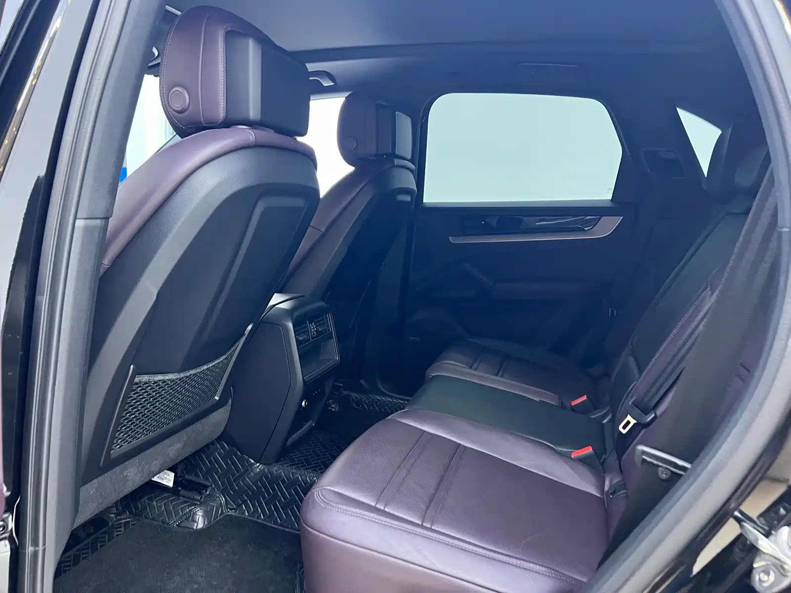 Фото 20 - Porsche Cayenne New Energy