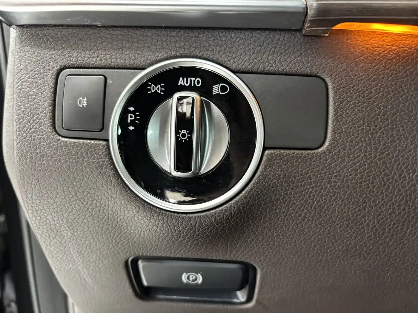 Mercedes-Benz GLE 2018 GLE 320 4MATIC Dynamic Ultimate Edition фото 14