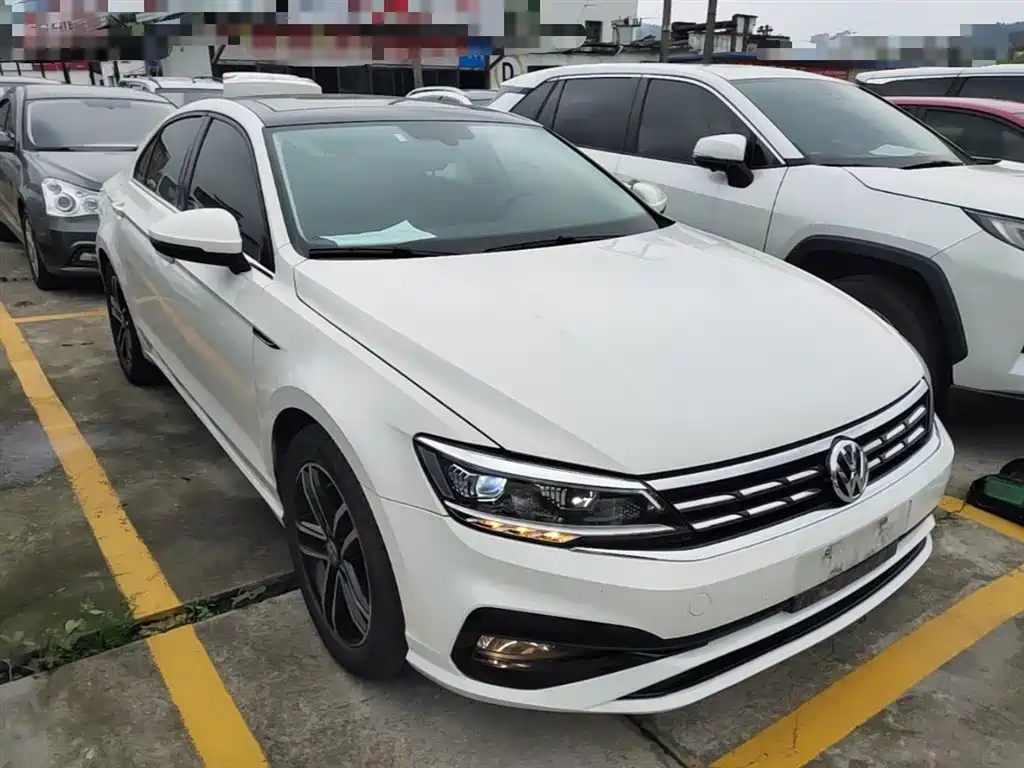 VOLKSWAGEN LINGDU