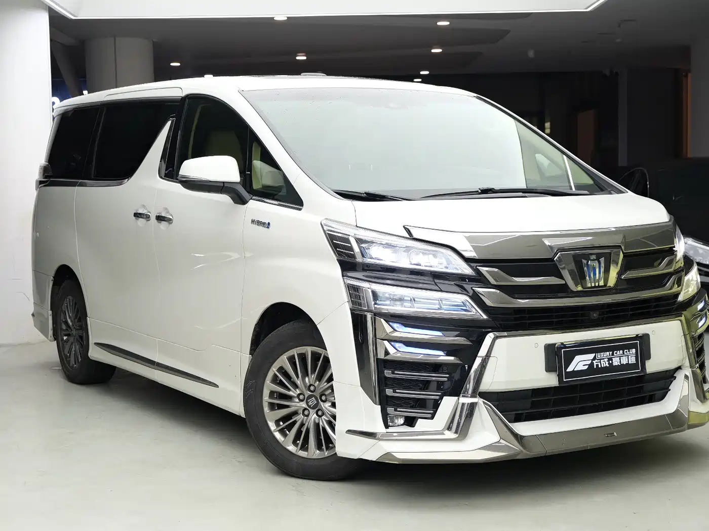 Toyota Alphard 2021 Hybrid 2.5L Luxury
