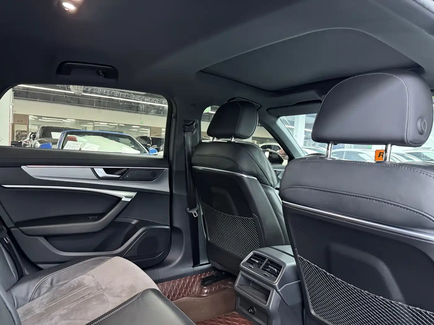 Audi A6L 2021 40 TFSI Luxury Sport фото 14