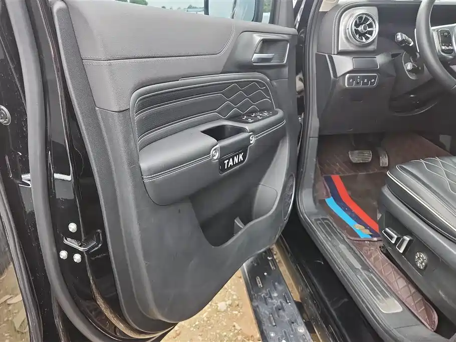 Tank 300 2023 Off-Road Edition 2.0T Challenger фото 7