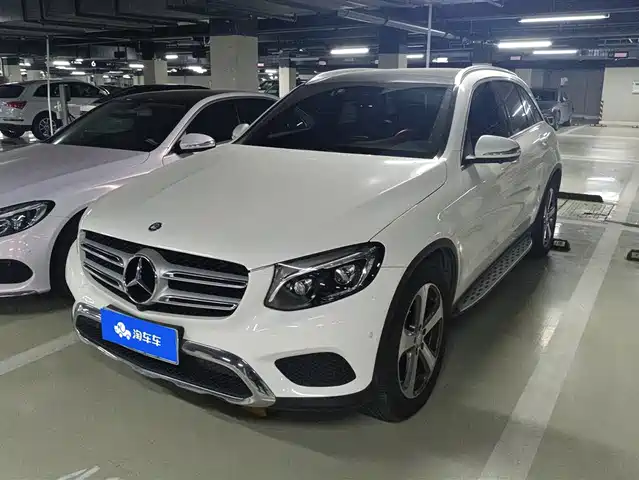 MERCEDES-BENZ GLC