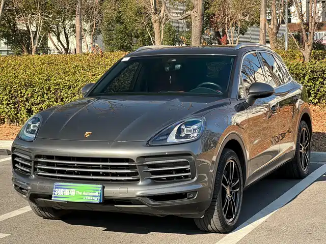 PORSCHE CAYENNE