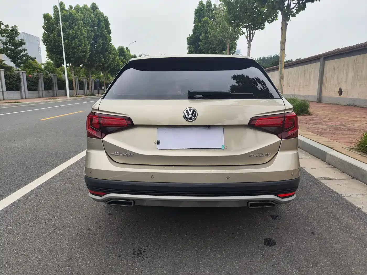 Volkswagen C-TREK 2018 1.5L Auto Fashion Edition фото 17