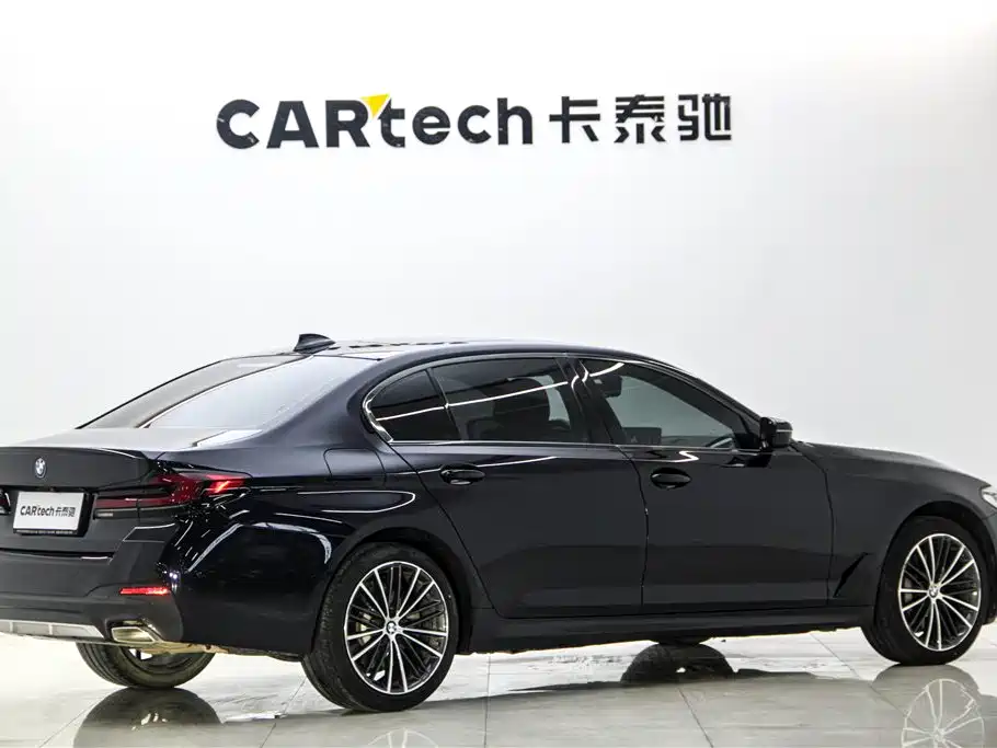 BMW 5 Series 2021 530Li Leading M Sport Package фото 4
