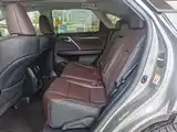 Фото 4 - Lexus RX
