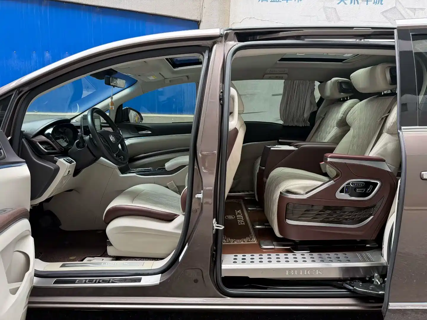 Фото 8 - Buick GL8