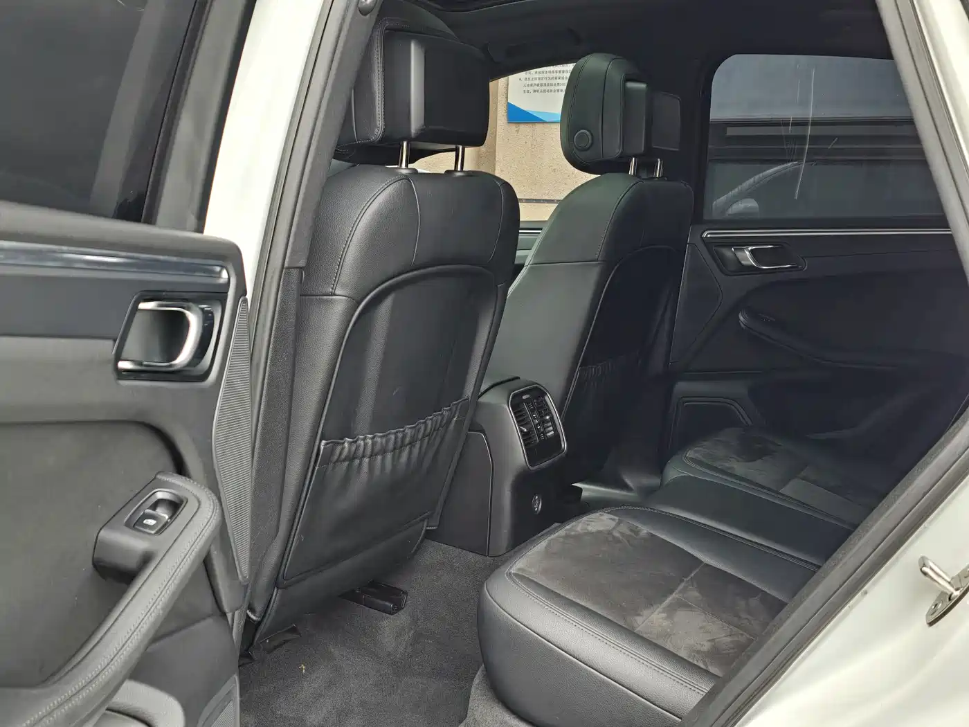 Porsche Macan 2017 Macan 2.0T фото 8