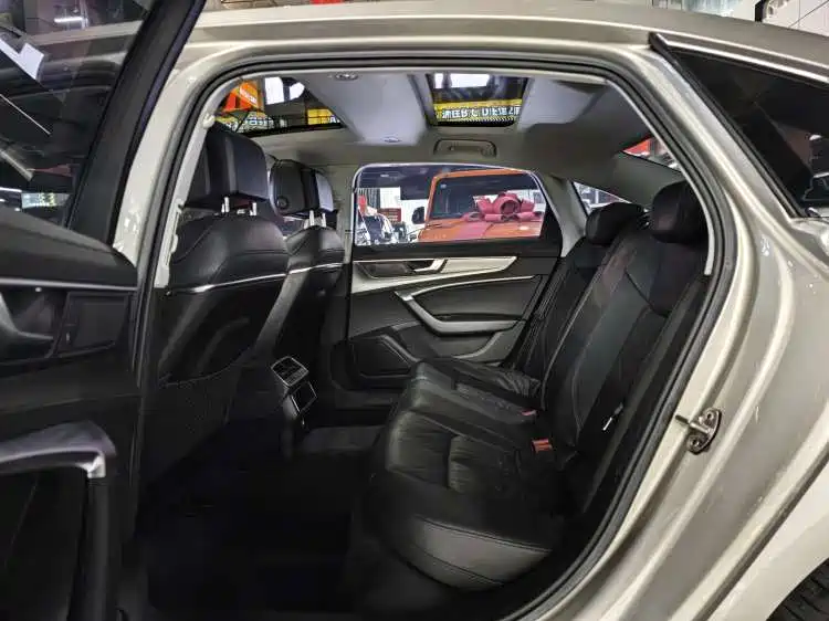 Audi A6L 2019 45 TFSI Premium Elegance фото 8