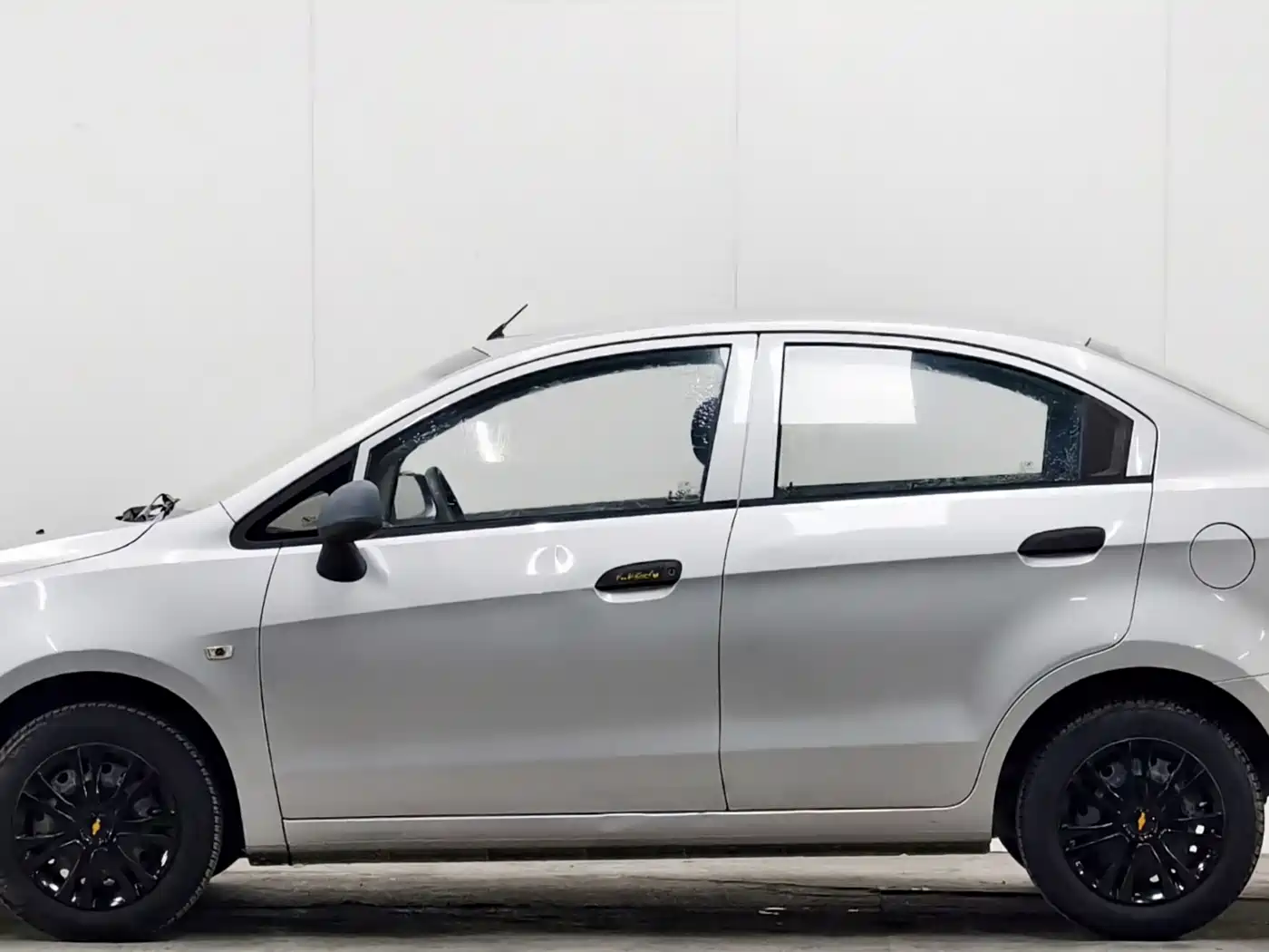 Chevrolet Sail 2013 Sedan 1.4L Manual Ideal Happiness Edition фото 7