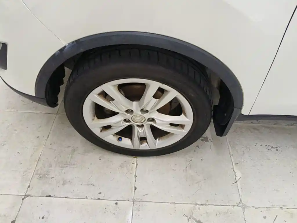 Фото 23 - Changan CS35