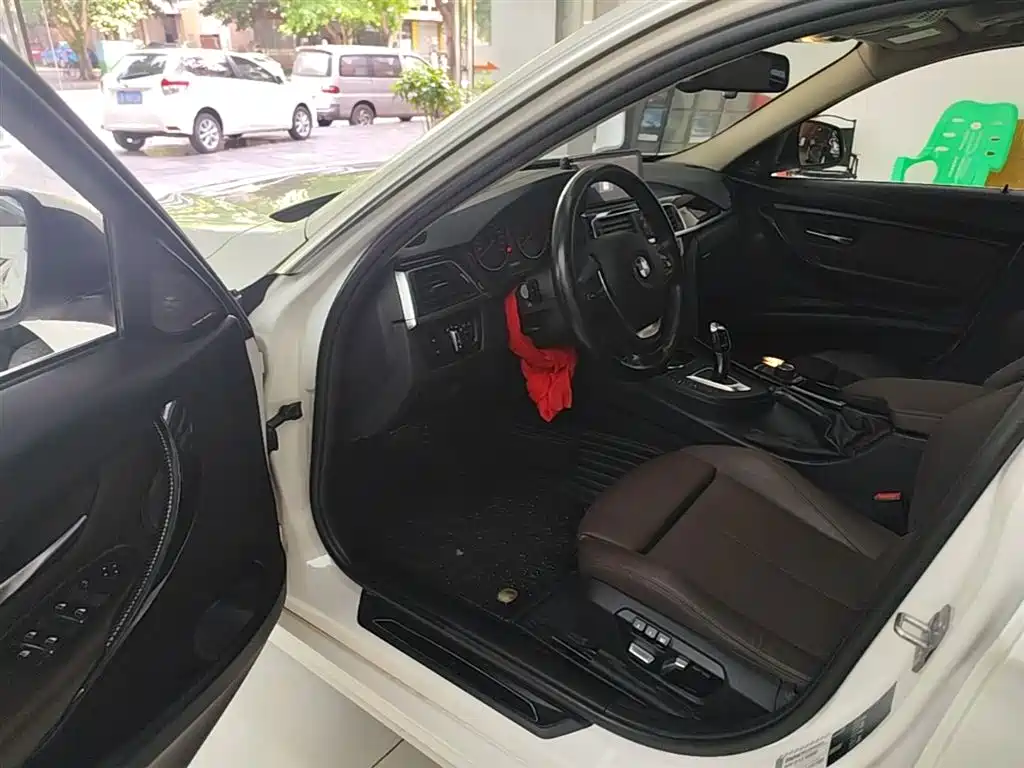 BMW 3 Series 2018 320Li Fashion Style фото 16