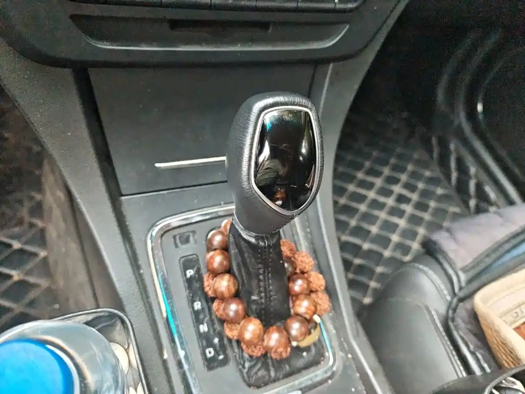 Фото 7 - Geely Emgrand