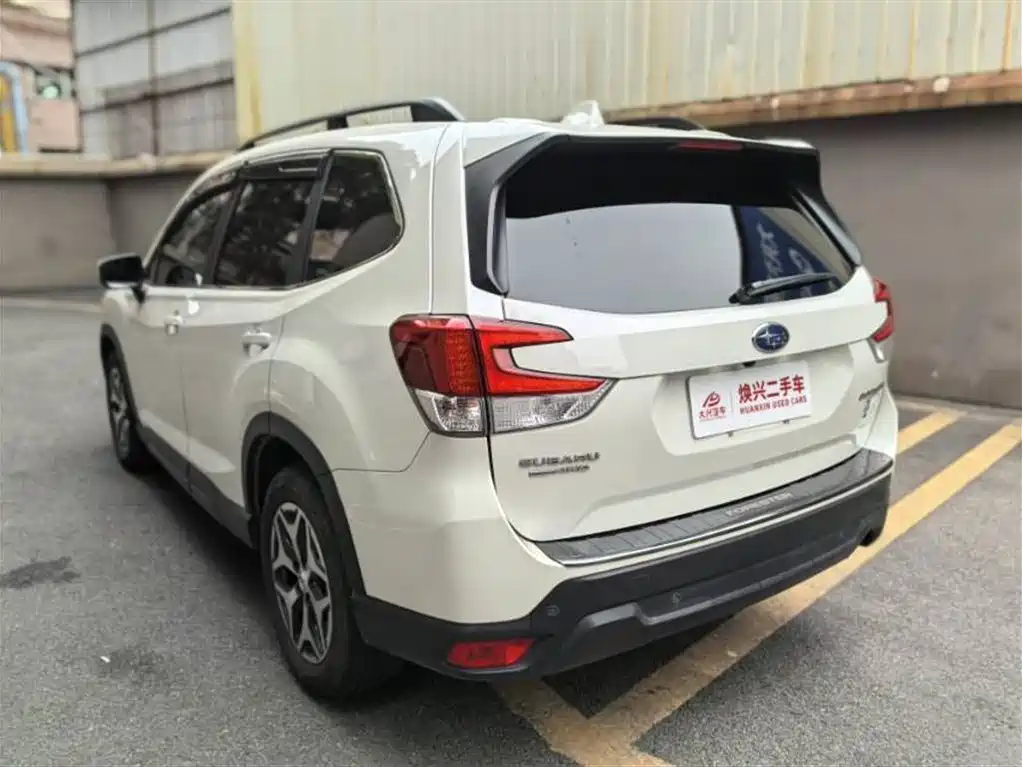 Subaru Forester 2020 2.0i Luxury Edition фото 4