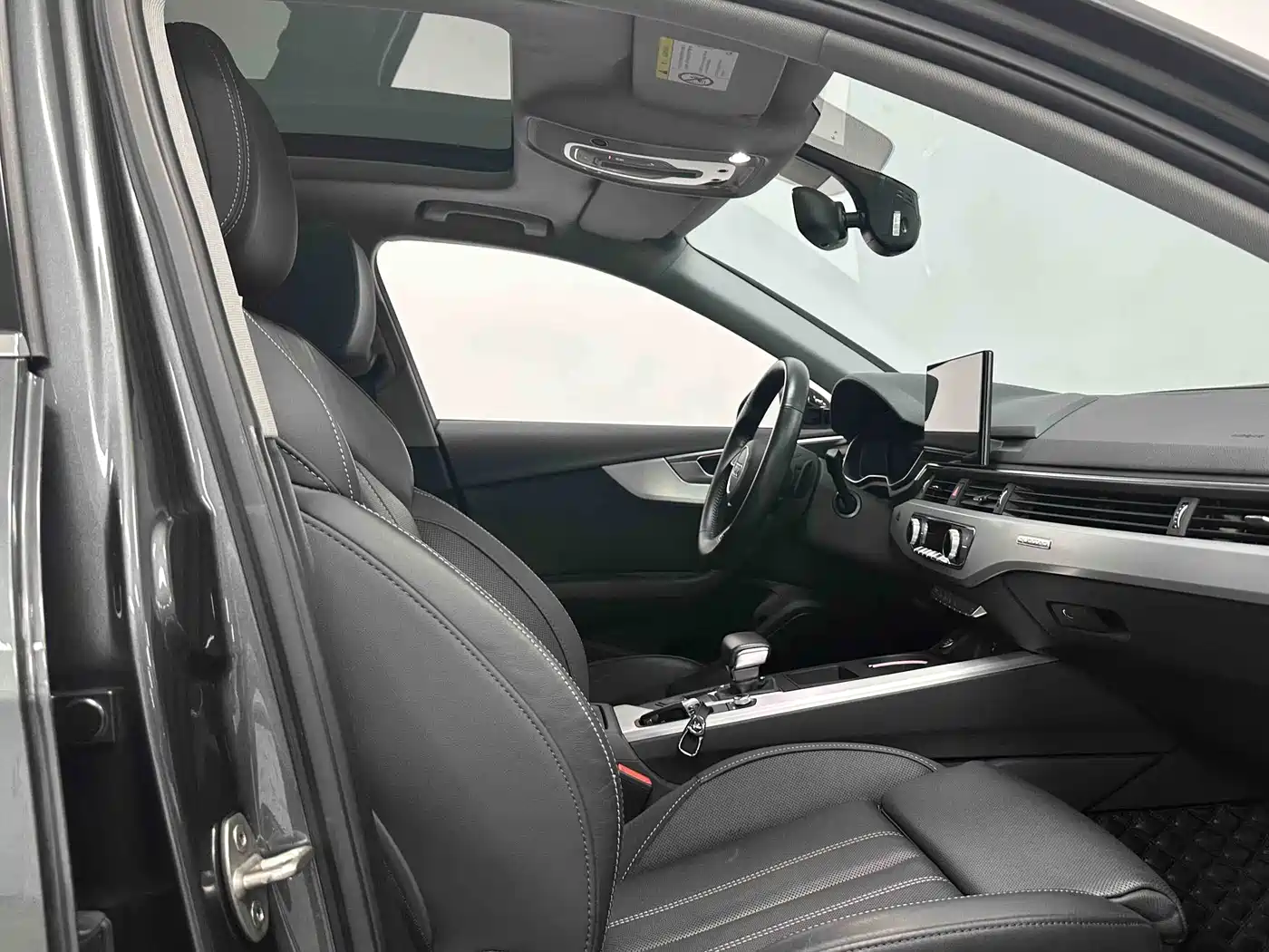 Audi A4L 2020 40 TFSI quattro Luxury Dynamic фото 12