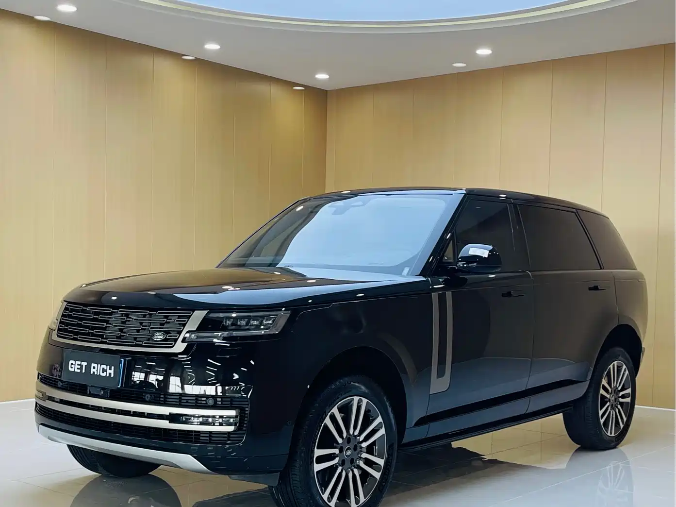 Land Rover Range Rover 2024 3.0 L6 400PS Golden Age Extended