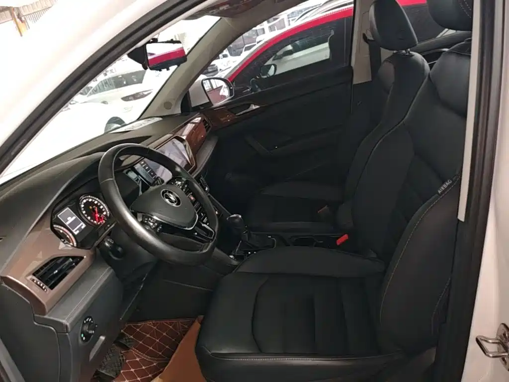 Volkswagen Tharu, миниатюра 15