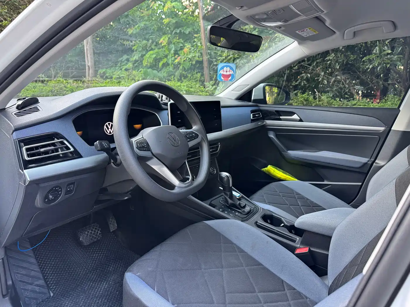 Volkswagen Lavida 2024 Model 1.5L Automatic Full Comfort Edition фото 9