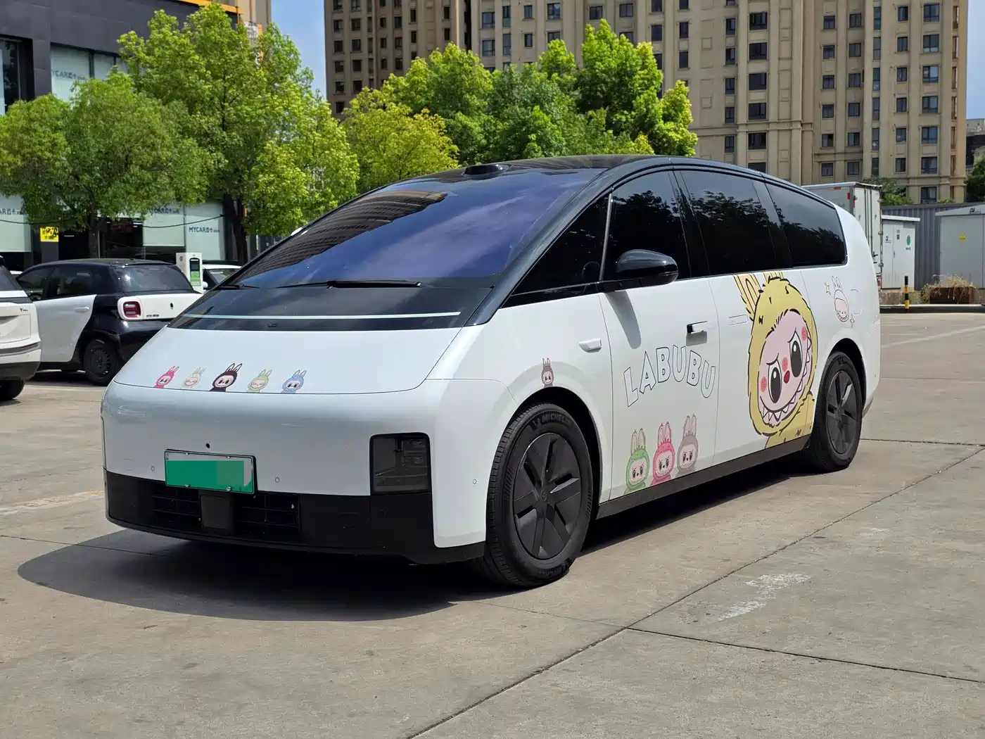 Li Auto MEGA 2025 Model Home Family Special Edition