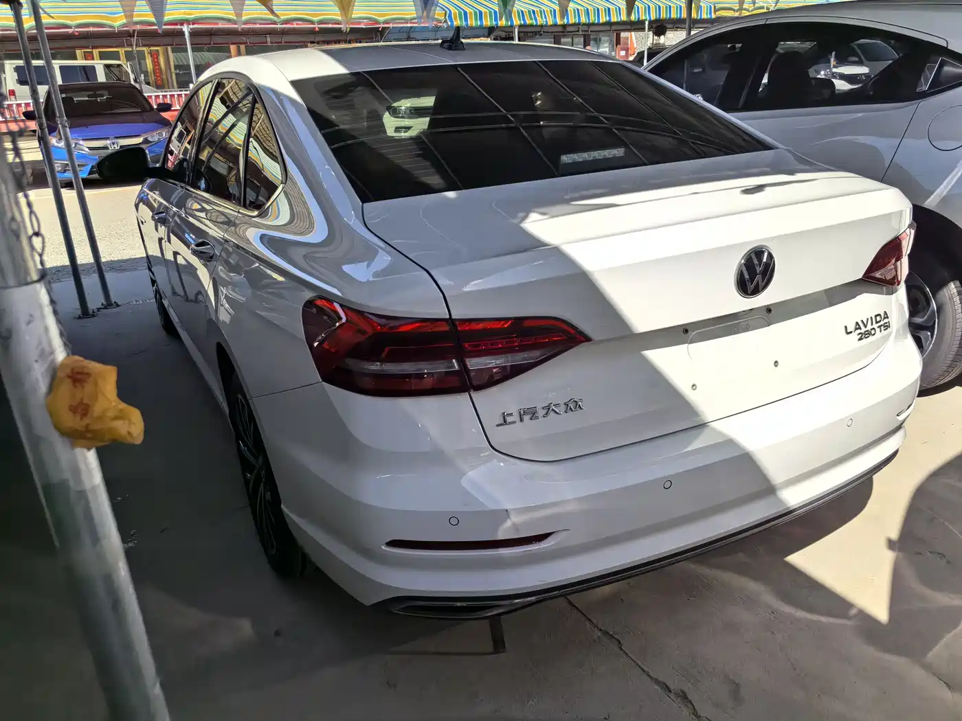 Volkswagen Lavida 2021 280TSI DSG Luxury Edition фото 4