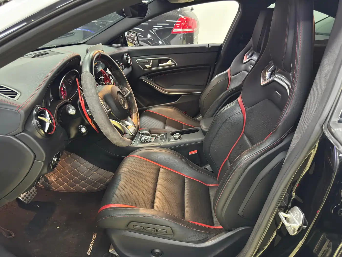 Mercedes-Benz CLA AMG 2017 Facelift AMG CLA 45 4MATIC фото 13