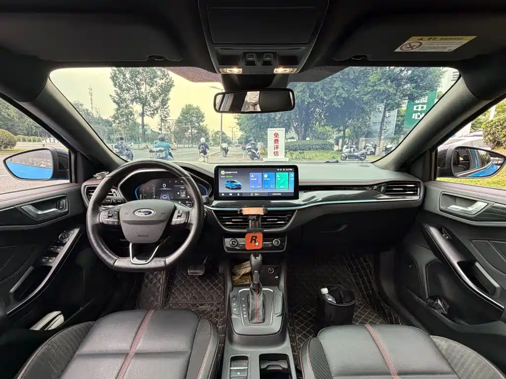 Ford Focus 2022 2022 Sedan EcoBoost 180 Automatic ST Line