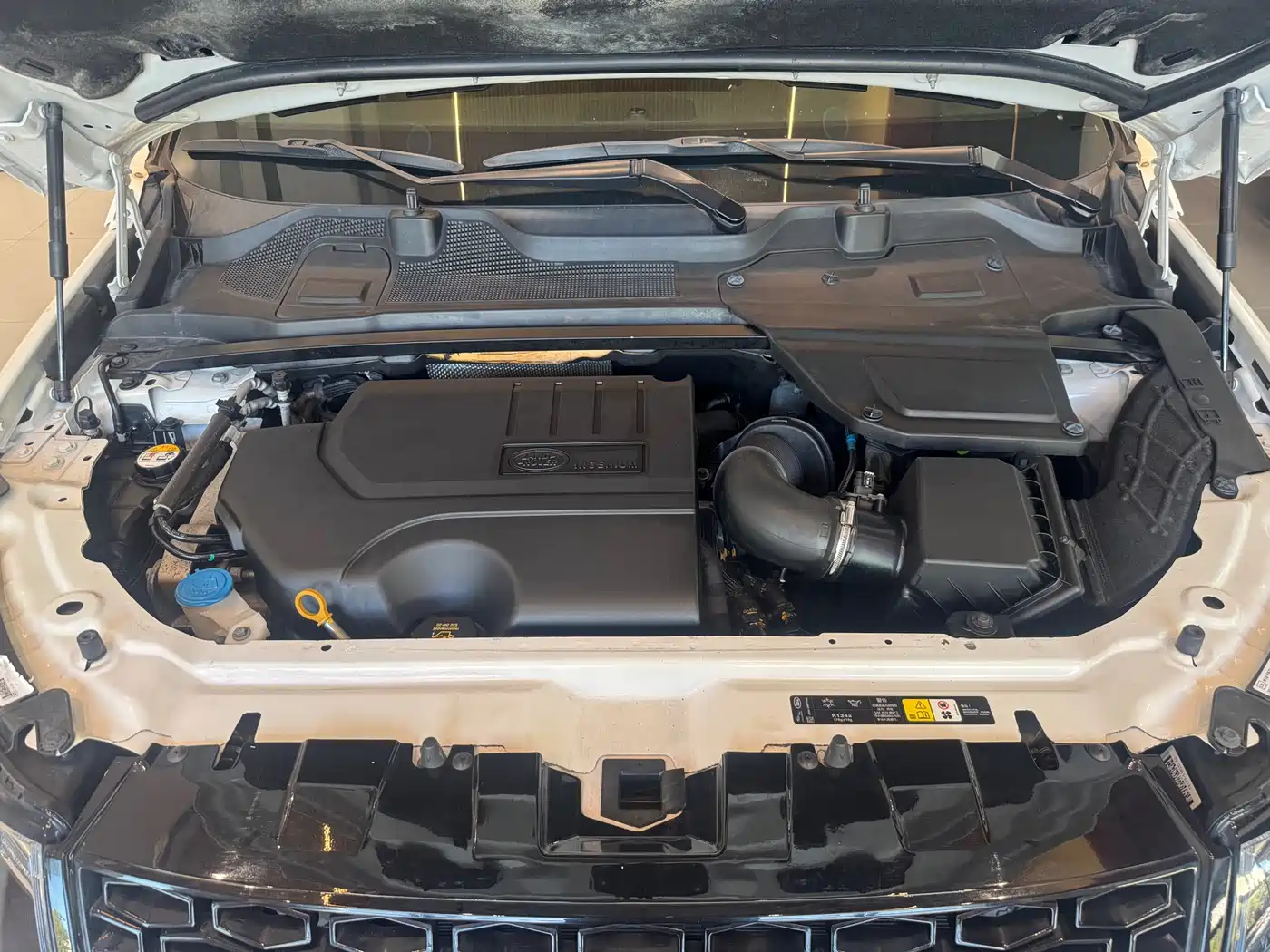 Land Rover Discovery Sport 2018 240PS SE Edition фото 16