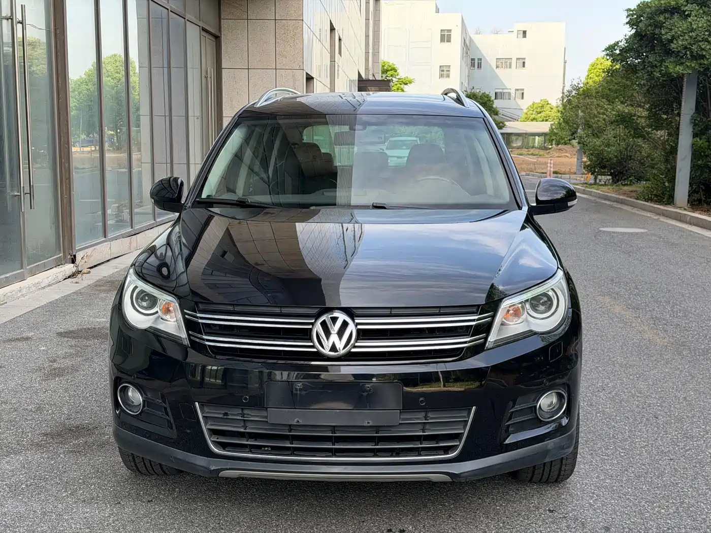 Volkswagen Tiguan 2010 2.0TSI Automatic AWD Flagship Navigation фото 17