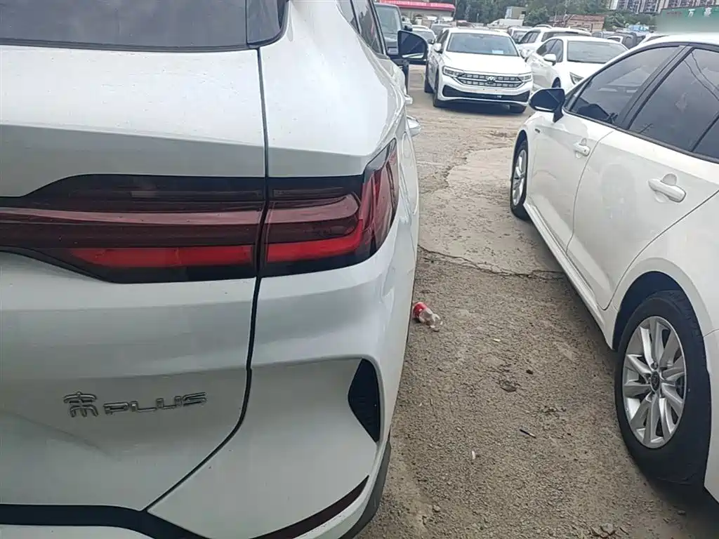 BYD Song PLUS PHEV 2025 DM-i 112KM Honor фото 8