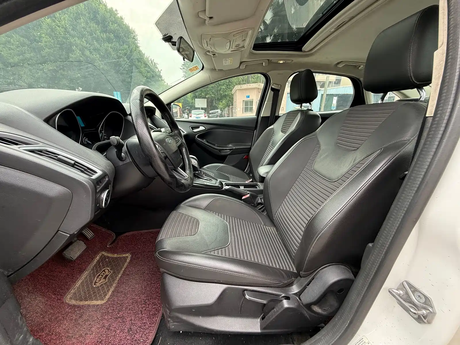 Фото 5 - Ford Focus