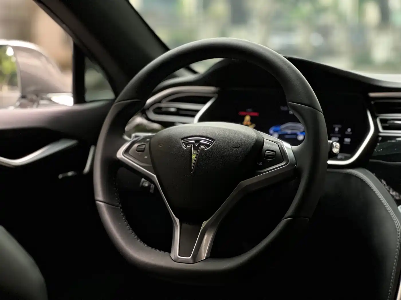 TESLA MODEL S