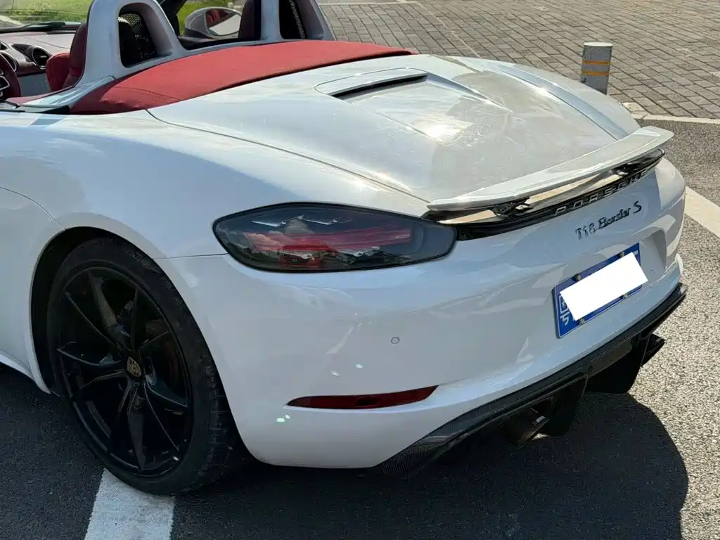 Фото 8 - Porsche 718
