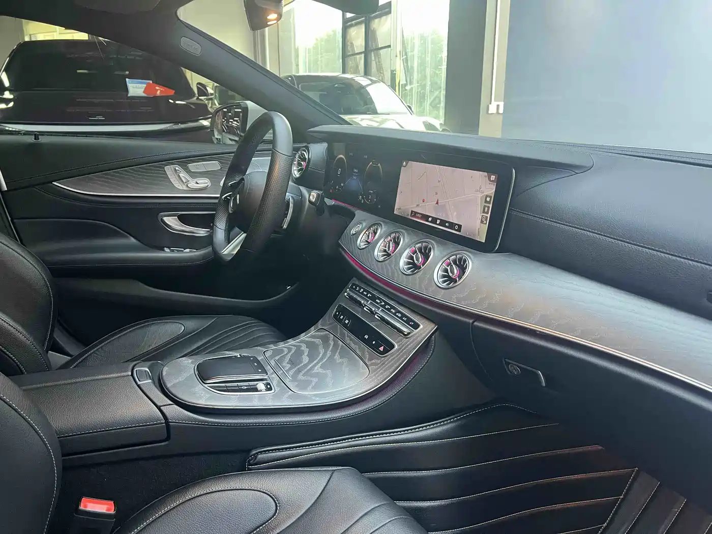 Mercedes-Benz CLS 2022 CLS 300 Luxury фото 7
