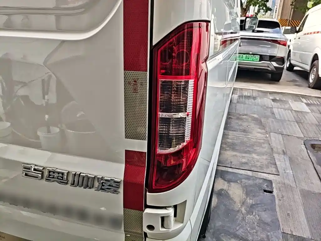 Singulato Gonow Shuai Ling 2023 2023 Standard Range 41.64kWh Lishen Power