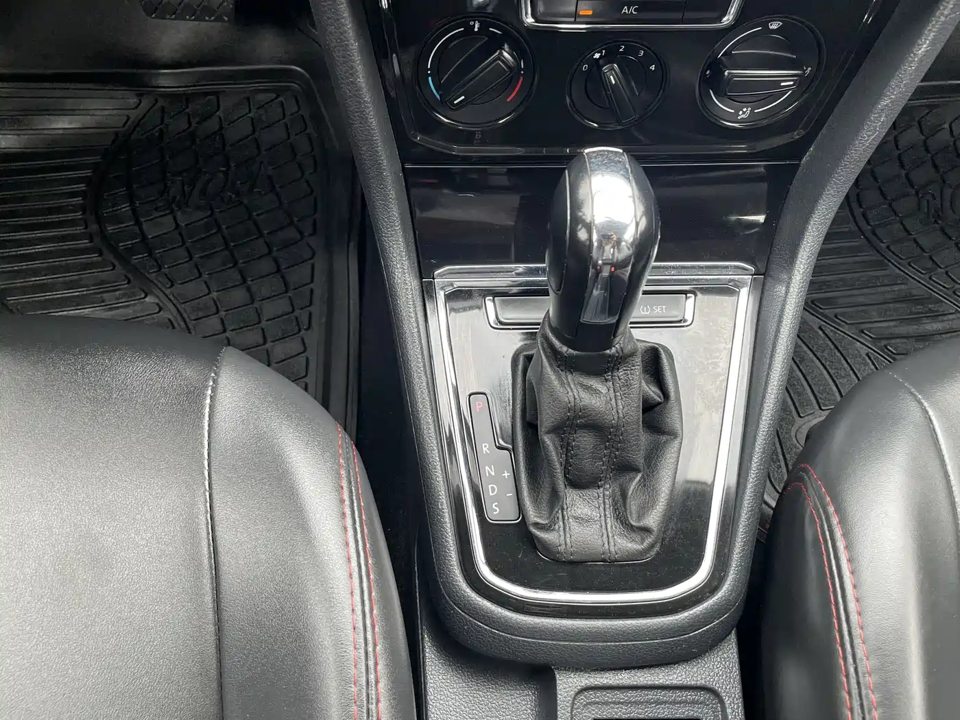 Volkswagen Bora 2019 Bora Legend 1.5L Automatic Fashion China VI фото 11